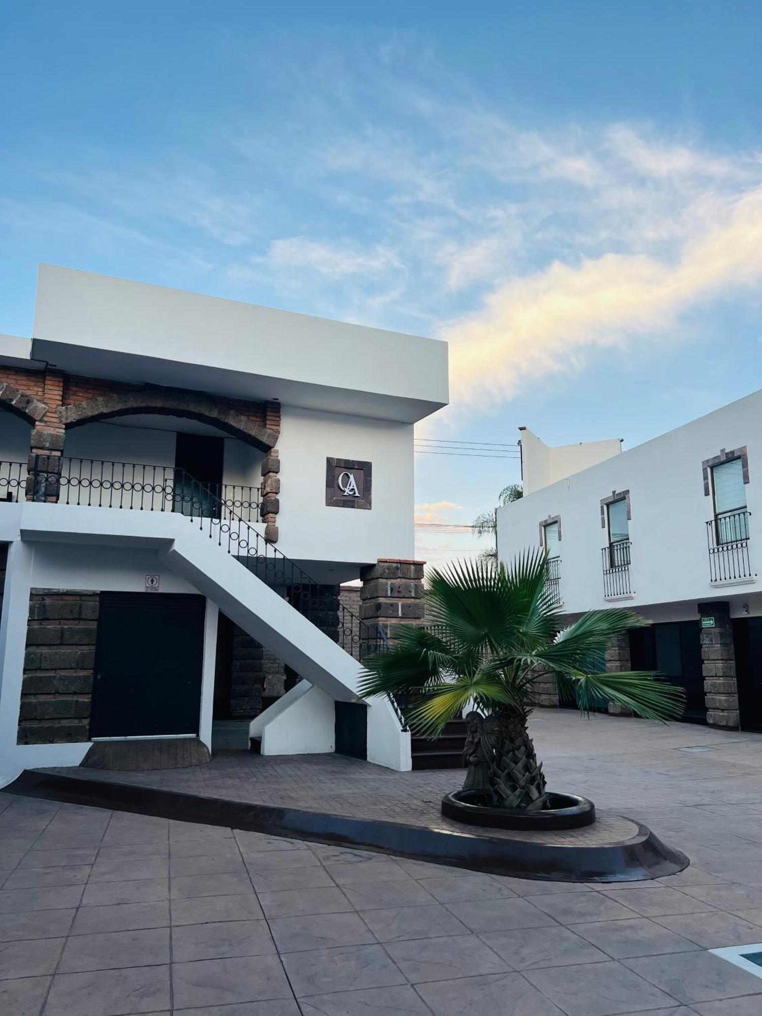 Qa Hotel San Luis Potosi Bagian luar foto