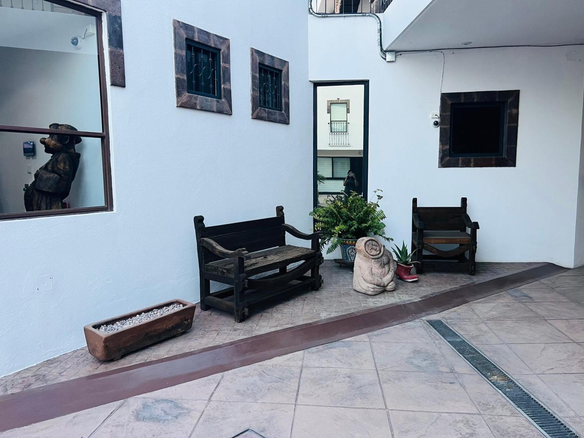 Qa Hotel San Luis Potosi Bagian luar foto