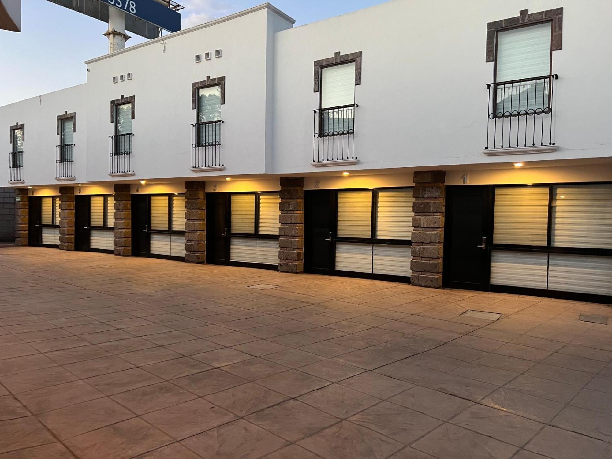 Qa Hotel San Luis Potosi Bagian luar foto