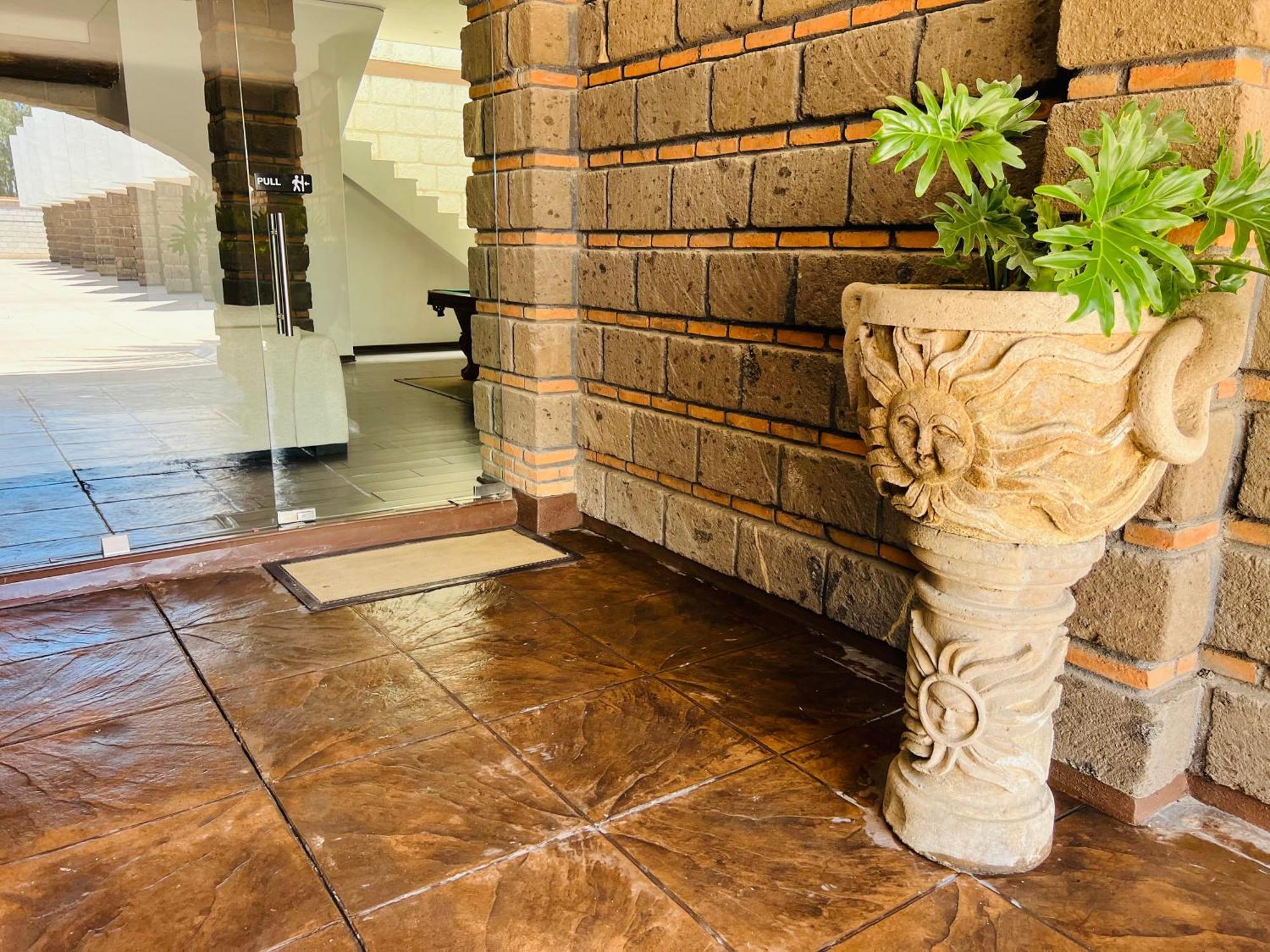 Qa Hotel San Luis Potosi Bagian luar foto